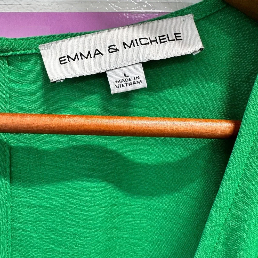 Emma & Michele Sz L Faux Wrap Romper Women's Green Ruffle V-Neck Flirty Summer